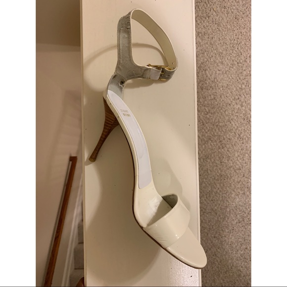 Stuart Weitzman Cream Heeled Sandals - Picture 5 of 6